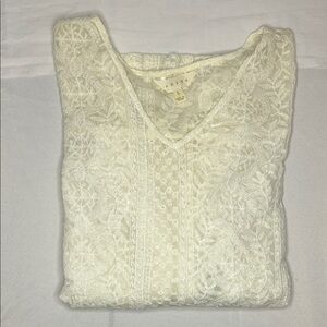 Aritzia Cream Lace V-Neck Blouse